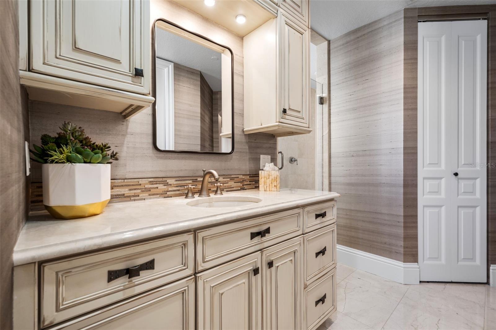 LA BELLASARA - Residential