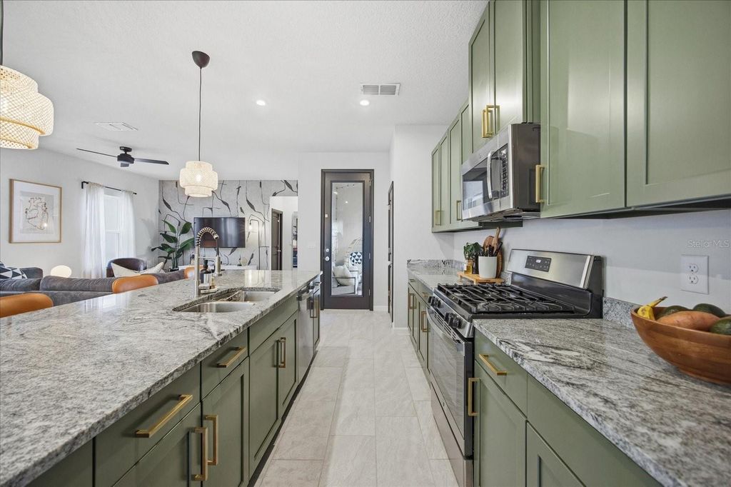 Photo of 6060 Glory Bower Drive, Winter Garden, FL 34787 (MLS # O6376837)