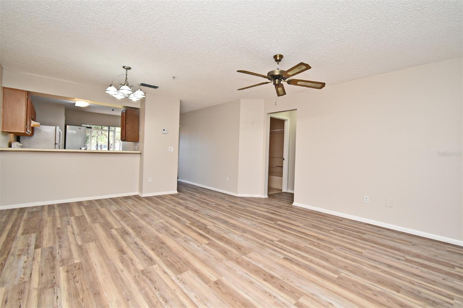 HUNTERS RESERVE 2 - Residential