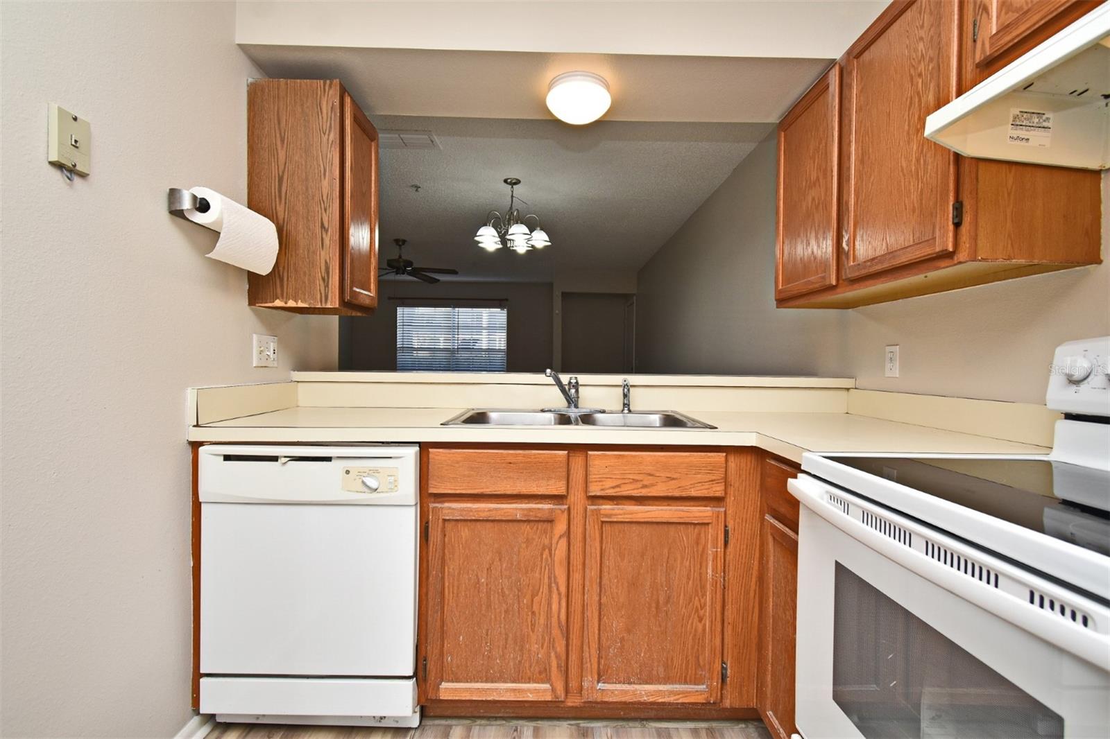 HUNTERS RESERVE 2 - Residential