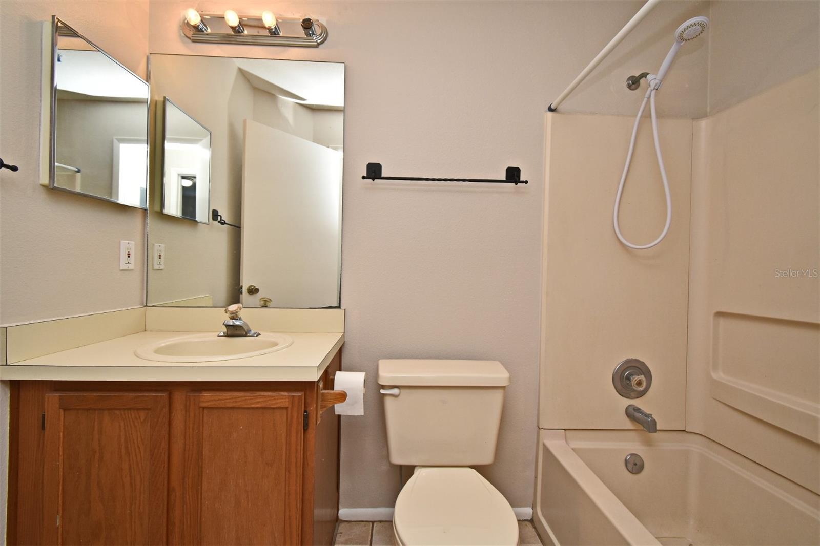 HUNTERS RESERVE 2 - Residential