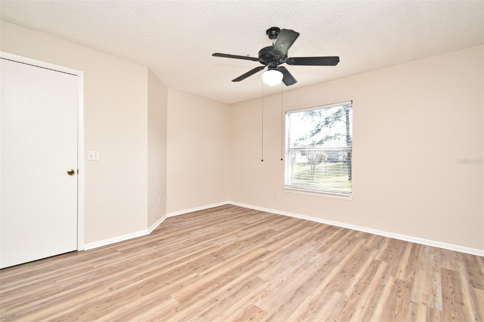 HUNTERS RESERVE 2 - Residential