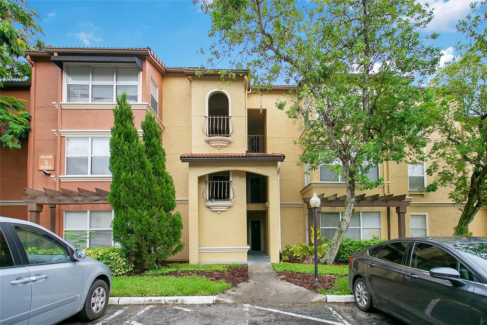 This 3 bedroom, 2 bathroom condo is located in the gated community of Villa Medici near local shops, restaurants, and schools. It includes a spacious floor plan with a lovely kitchen with breakfast bar. Additional features include an open area off the main living room, extra storage, and washer/dryer hookups. The community amenities include a resort style swimming pool/spa, tennis court, gym, clubhouse, and playground. Schedule a showing or submit an application online.
All Real Property Management & Realty residents enjoy convenience and well-maintained homes, with our safe and secure online portal where you can submit maintenance requests and pay online with multiple payment options, and a 24/7 emergency maintenance response team. Please note the listed amenities may not be accurate.