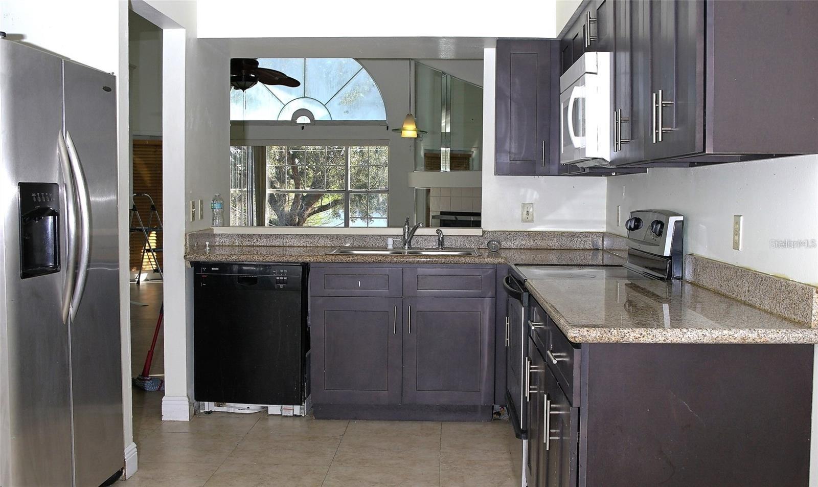 SUMMER LAKES - Residential Lease