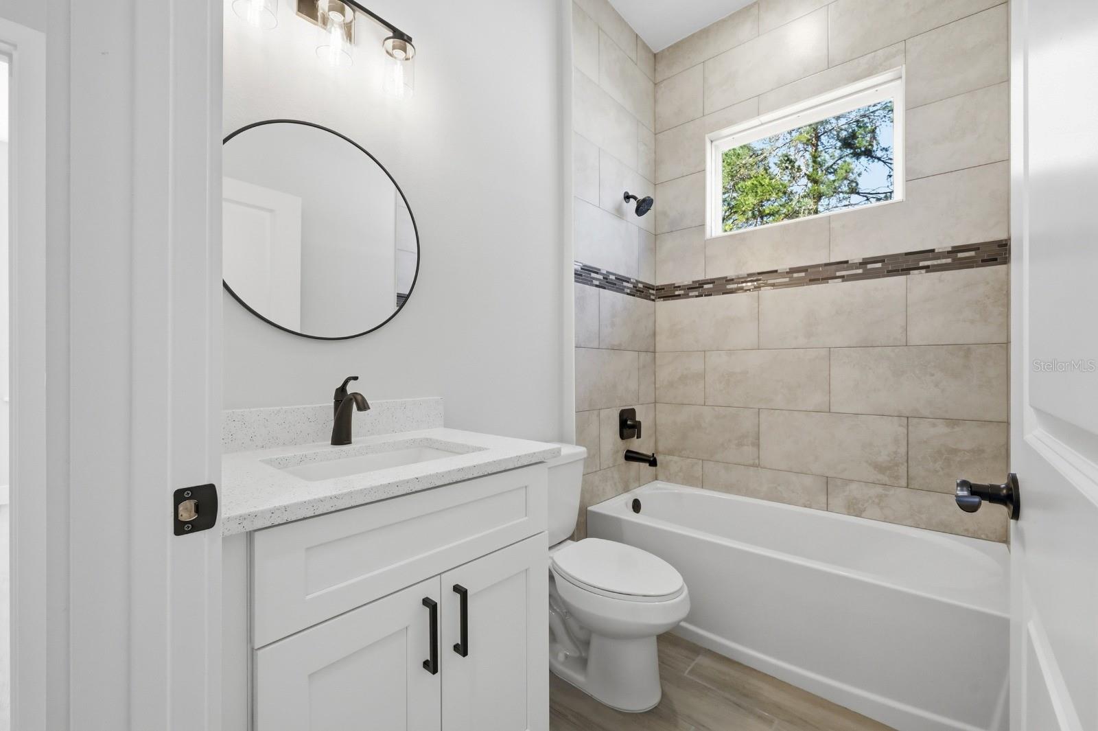 MARION OAKS UN 9 - Residential