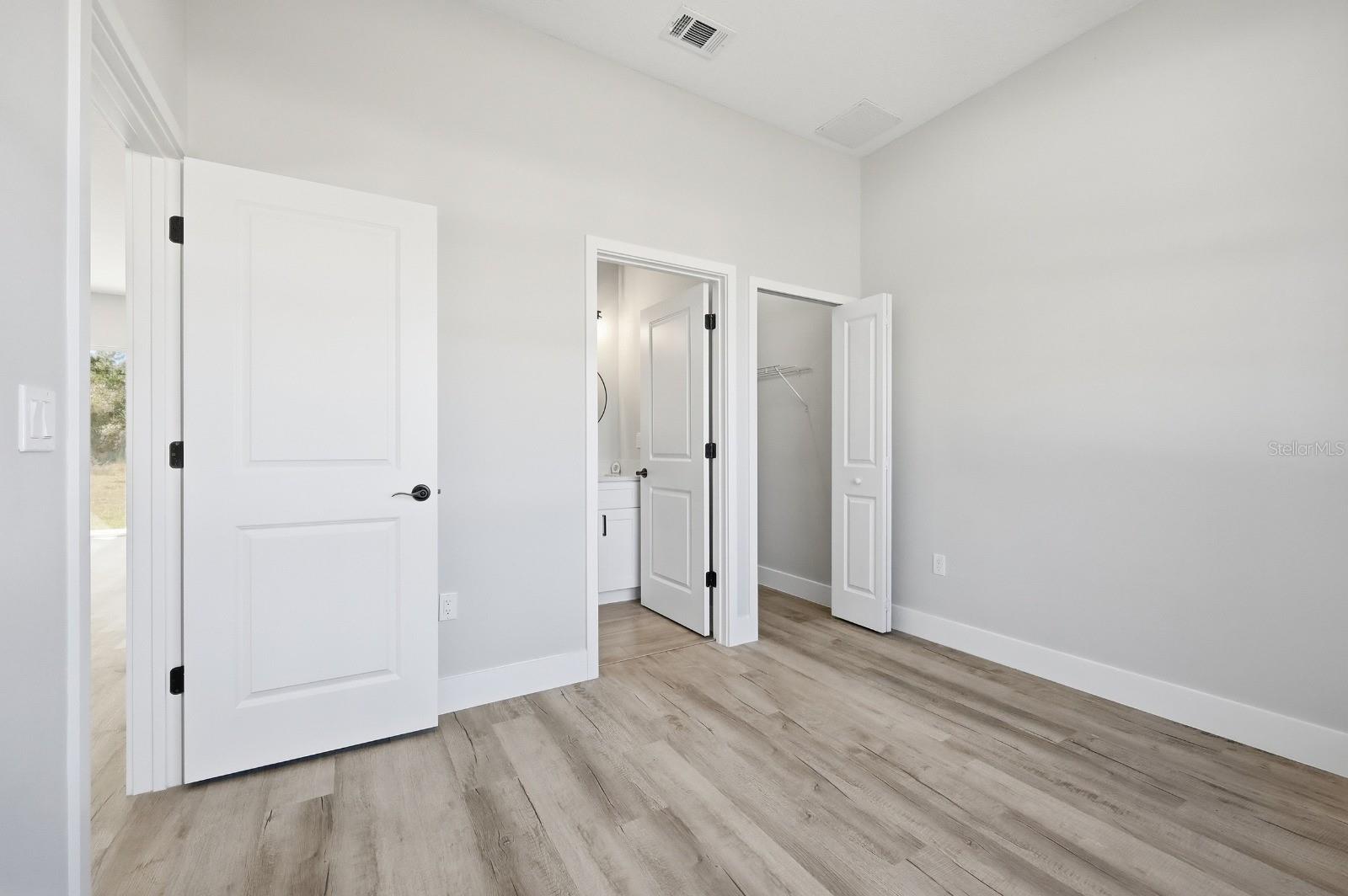 MARION OAKS UN 9 - Residential