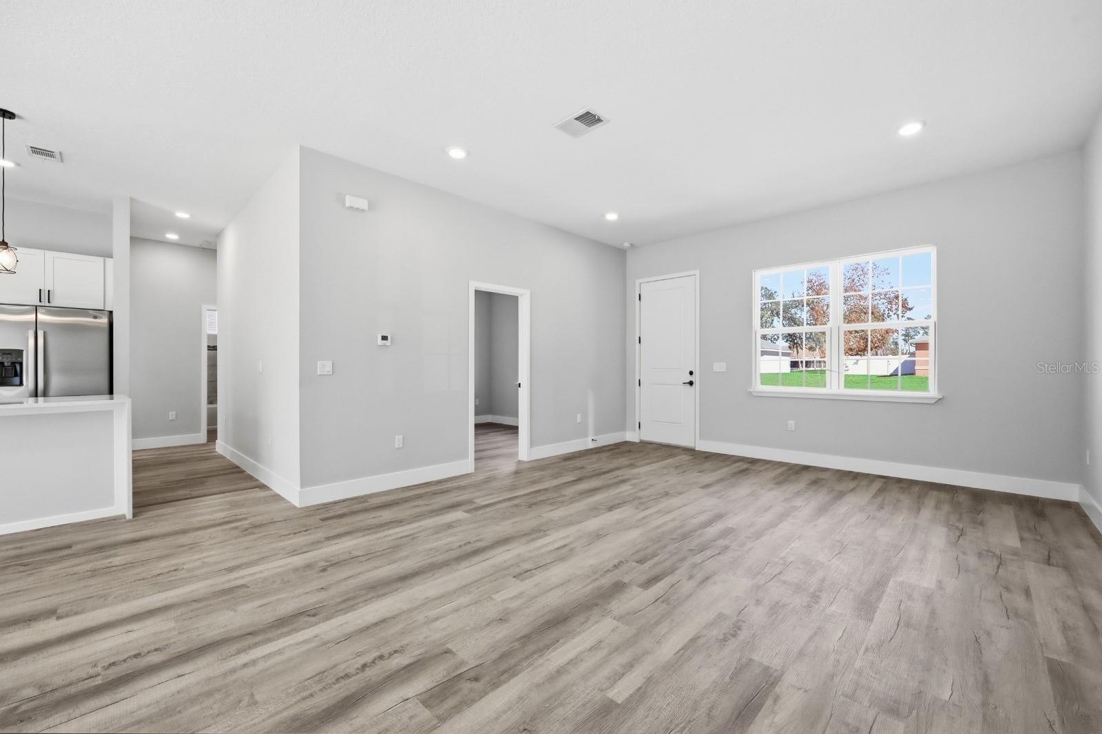 MARION OAKS UN 9 - Residential