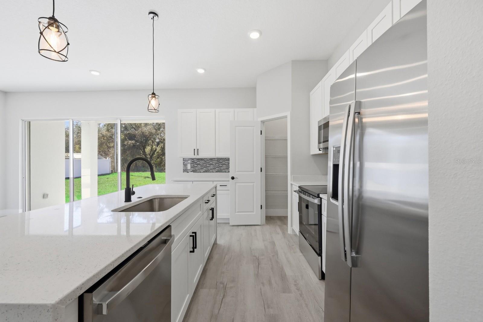 MARION OAKS UN 9 - Residential