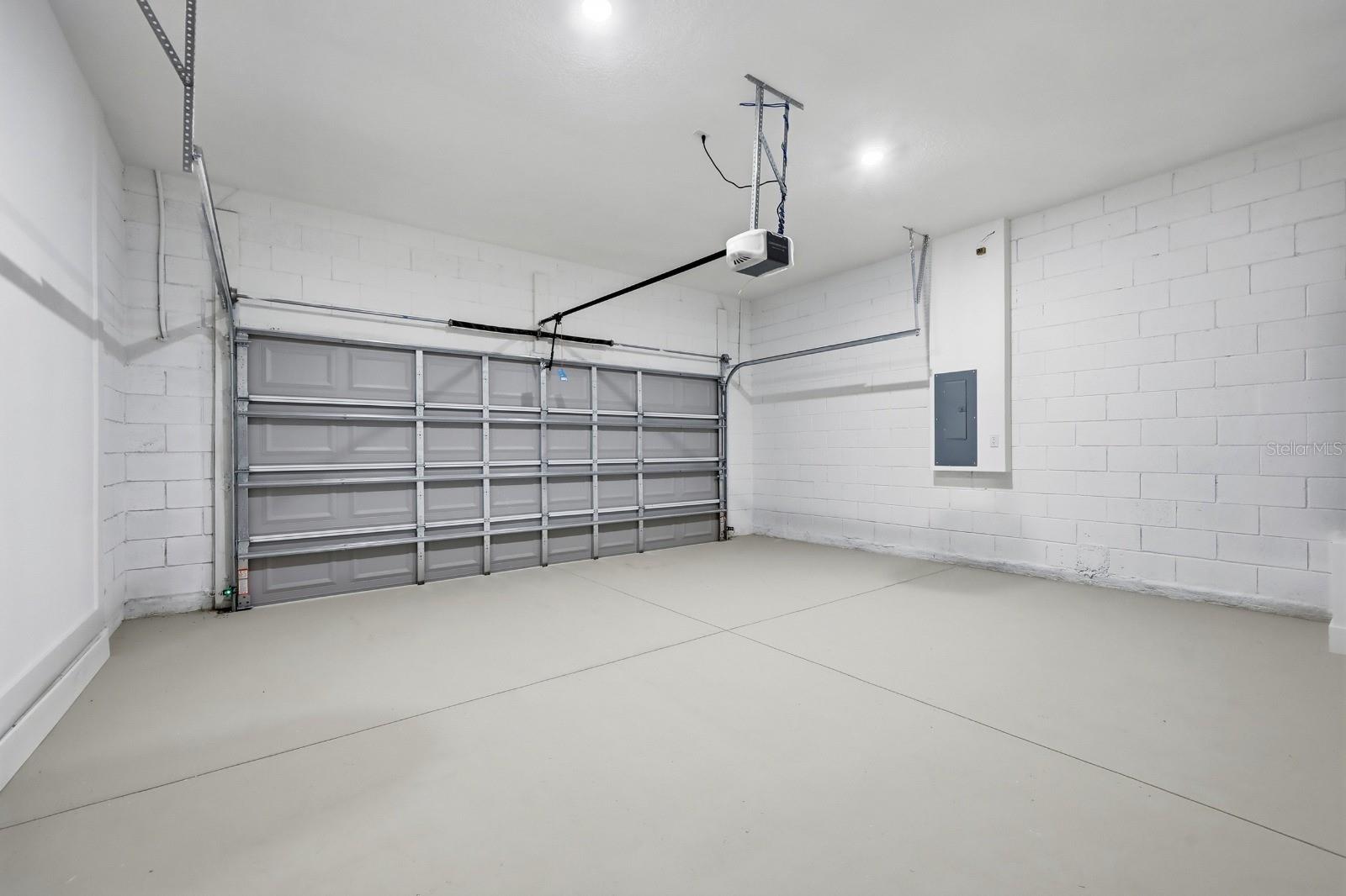 MARION OAKS UN 9 - Residential