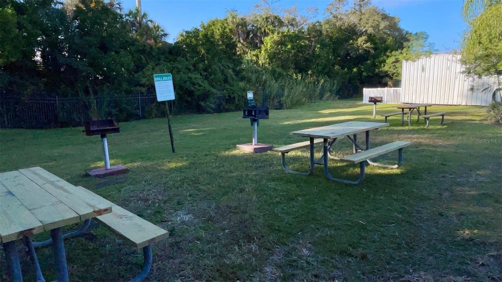 GARDEN WALK PH 1 - Residential Lease