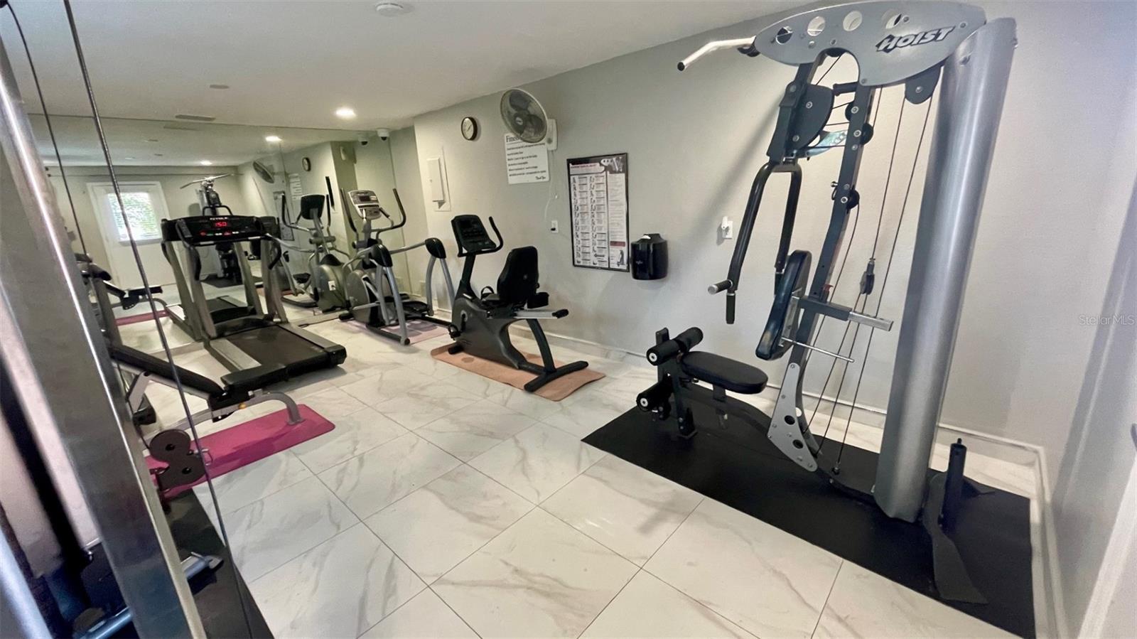 GARDEN WALK PH 1 - Residential Lease