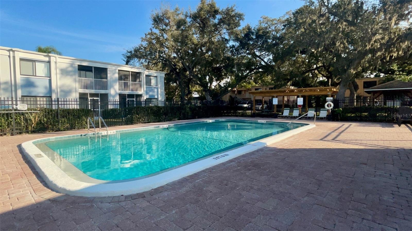 GARDEN WALK PH 1 - Residential Lease