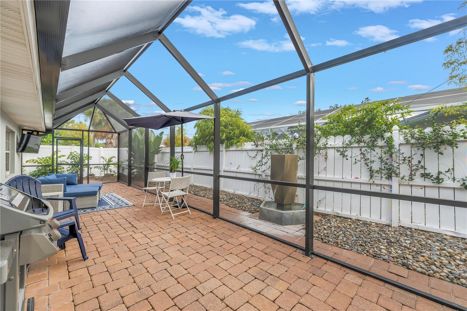 TIERRA VERDE - Residential