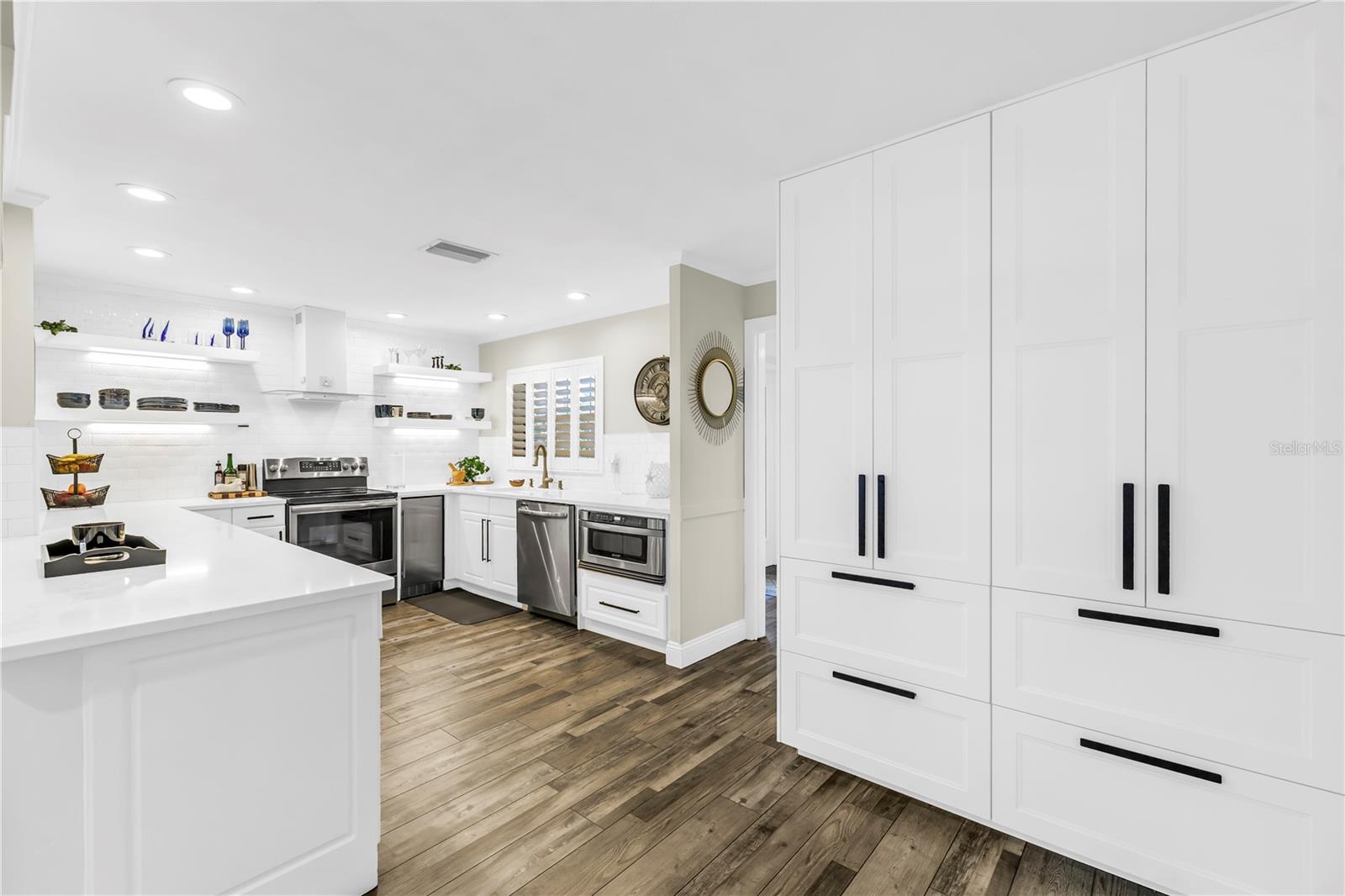 TIERRA VERDE - Residential