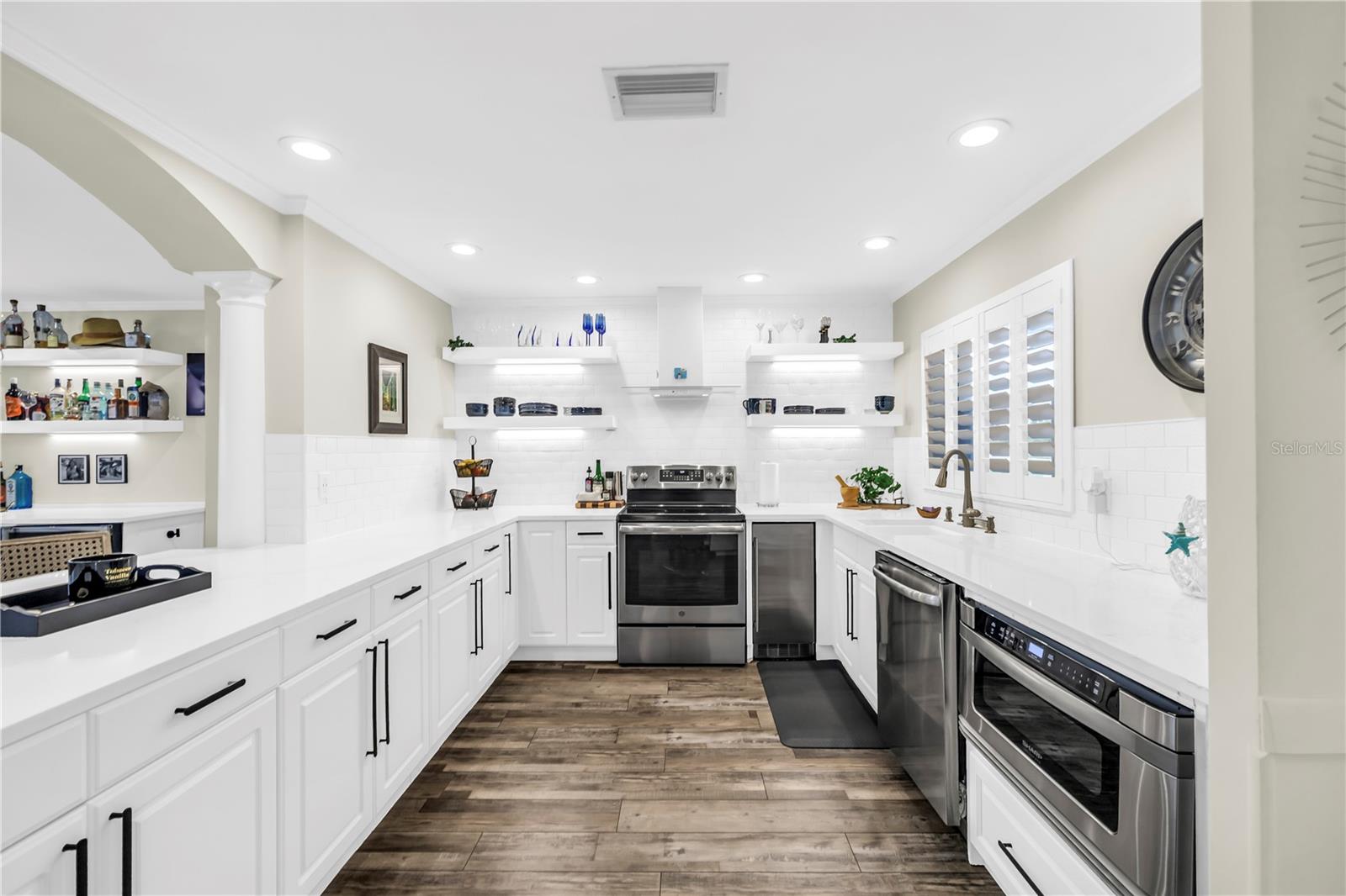 TIERRA VERDE - Residential