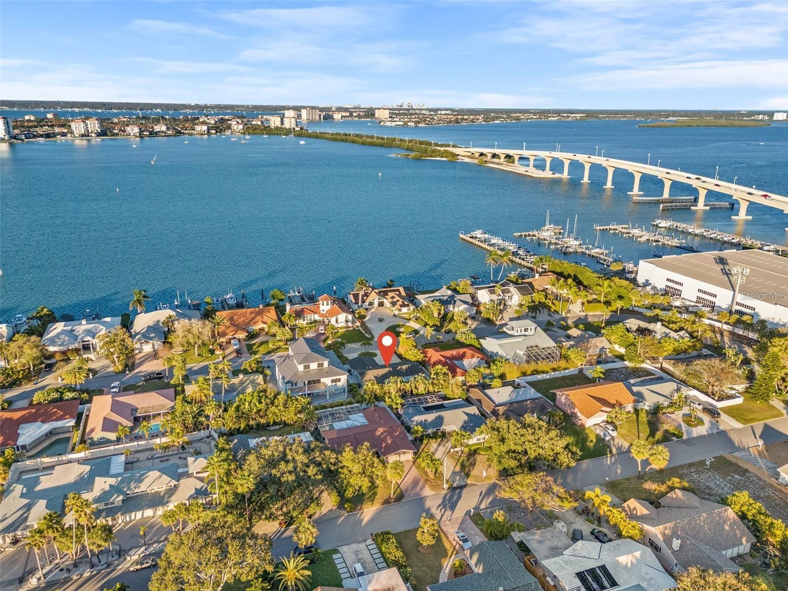 TIERRA VERDE - Residential