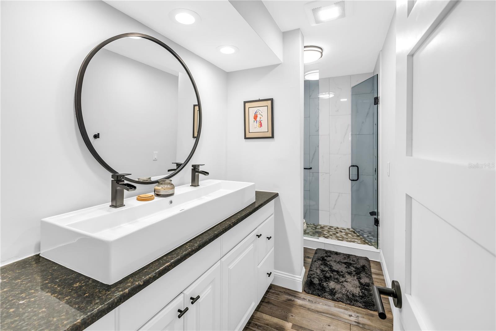 TIERRA VERDE - Residential