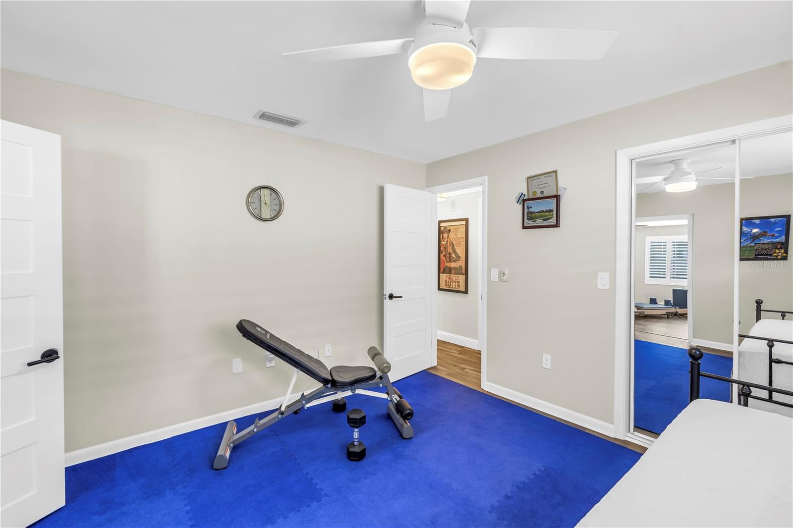 TIERRA VERDE - Residential