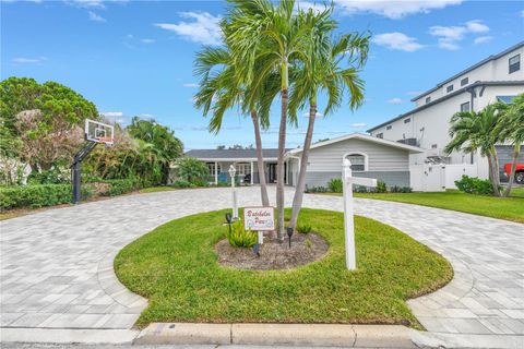 196 1ST STREET W TIERRA VERDE FL 33715