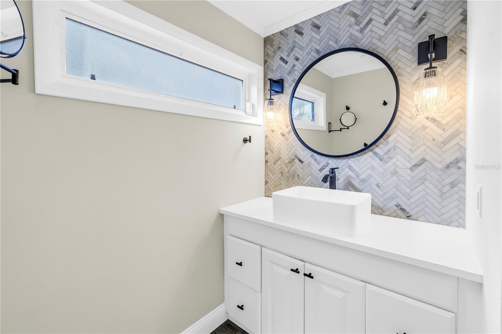 TIERRA VERDE - Residential