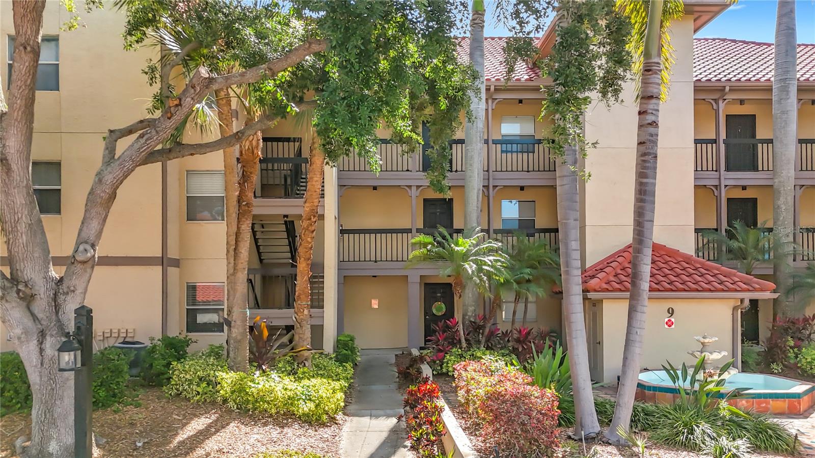 AUDUBON CONDO AT FEATHER SOUND - Residential