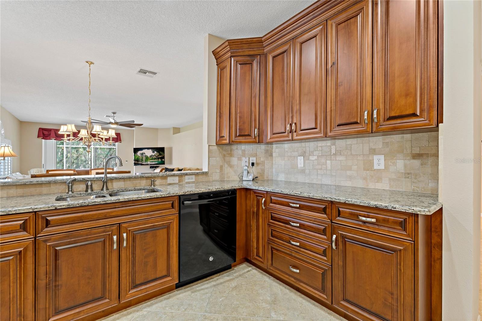 1383 DARTFORD DRIVE