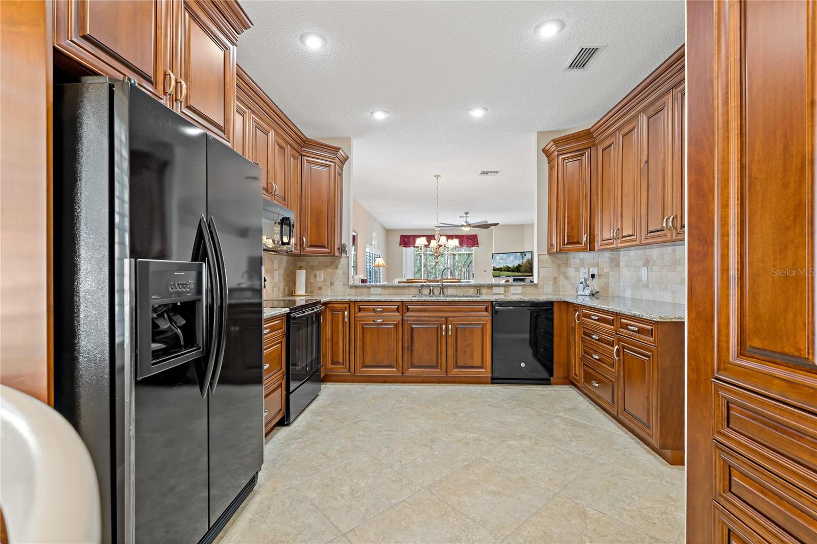 1383 DARTFORD DRIVE