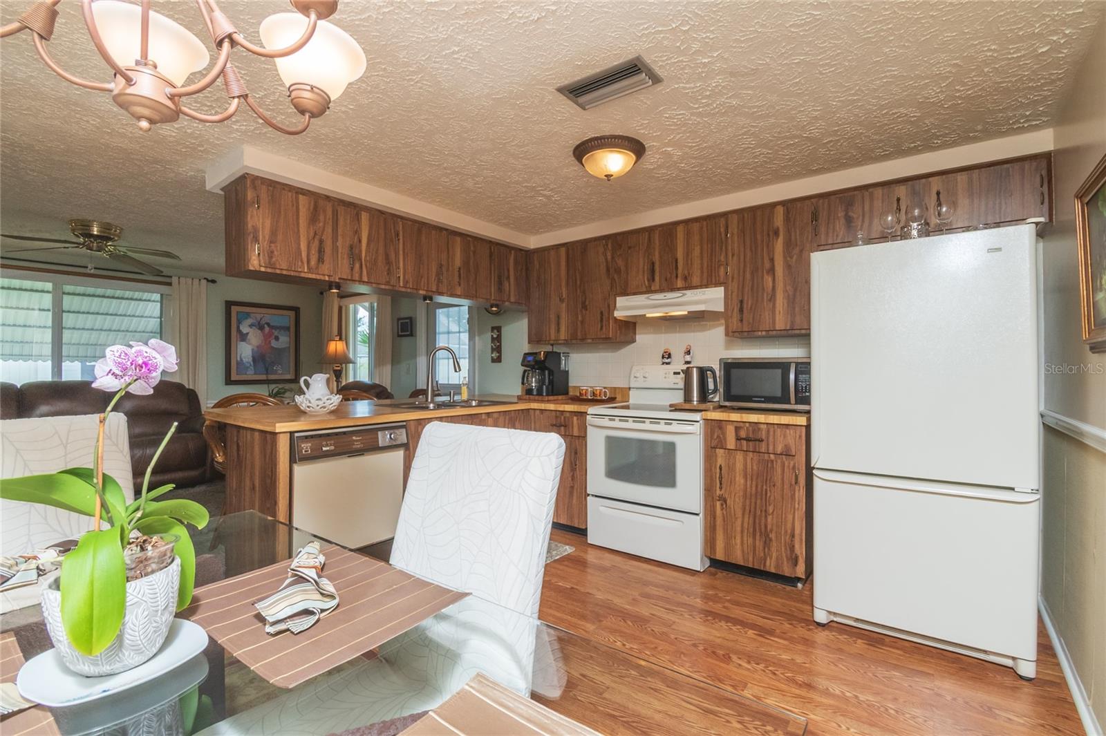 TANGLEWOOD TERRACE - Residential