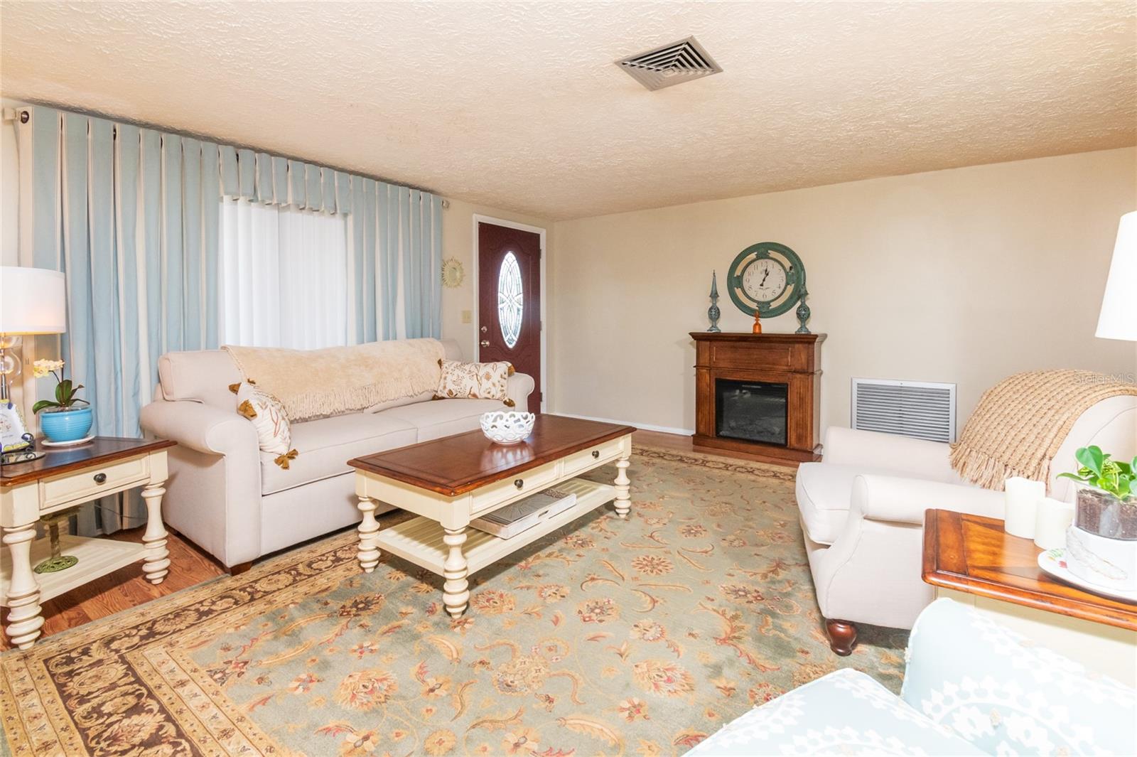TANGLEWOOD TERRACE - Residential