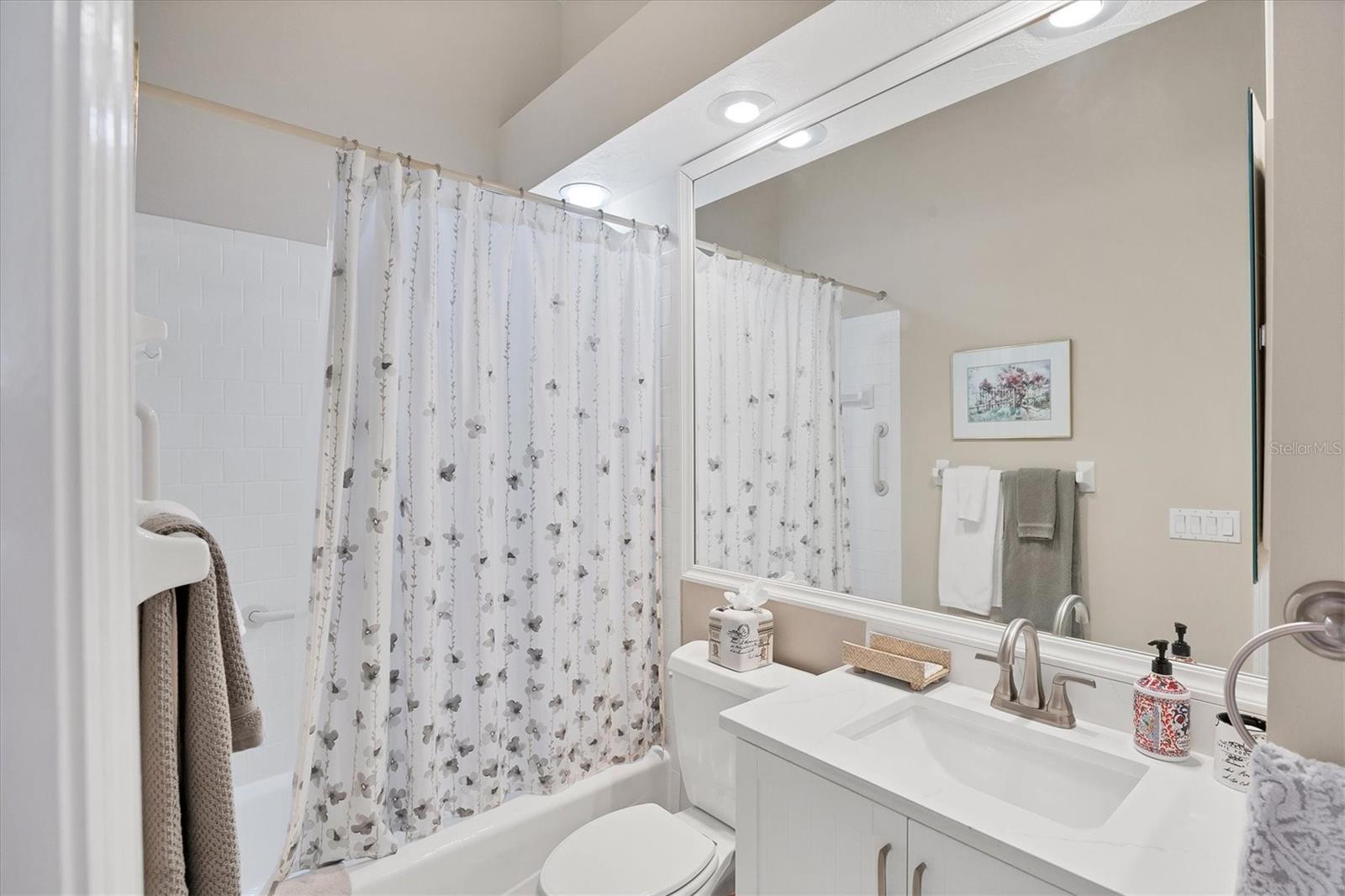 UNIVERSITY PARK - Residential Lease