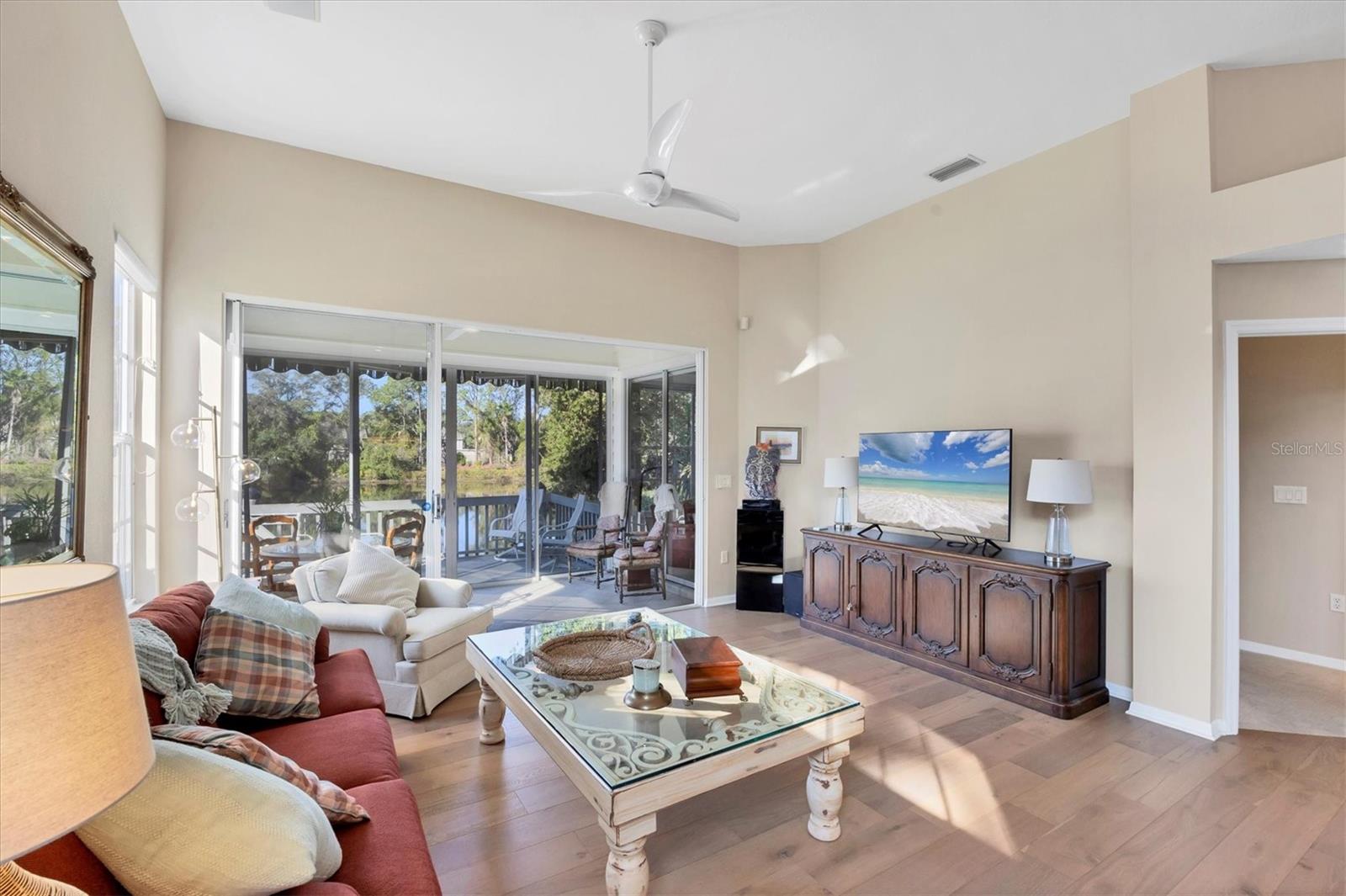 UNIVERSITY PARK - Residential Lease