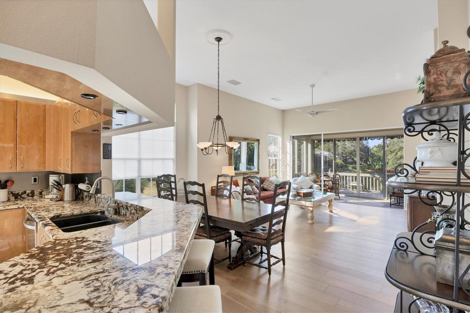 UNIVERSITY PARK - Residential Lease