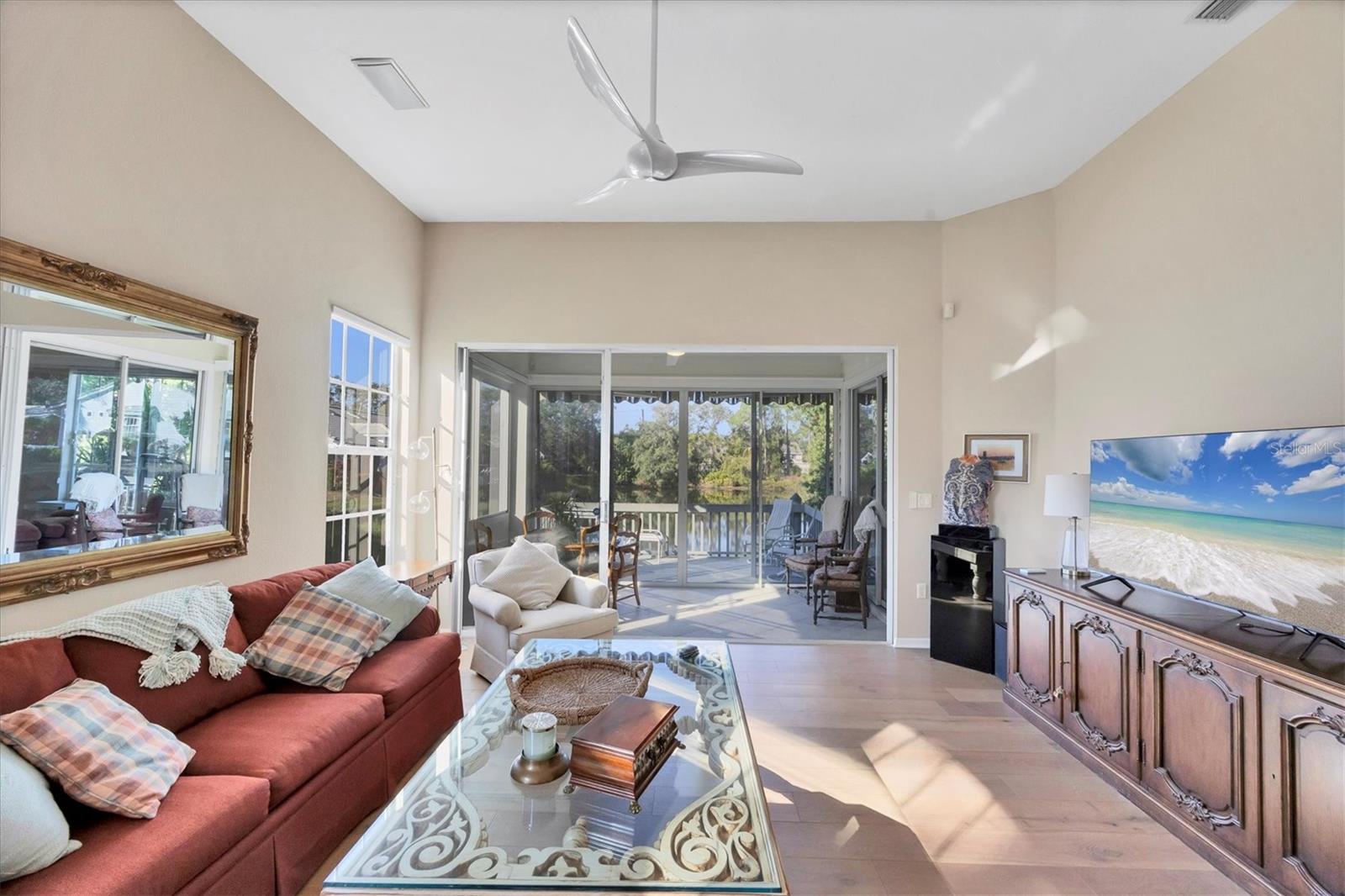 UNIVERSITY PARK - Residential Lease