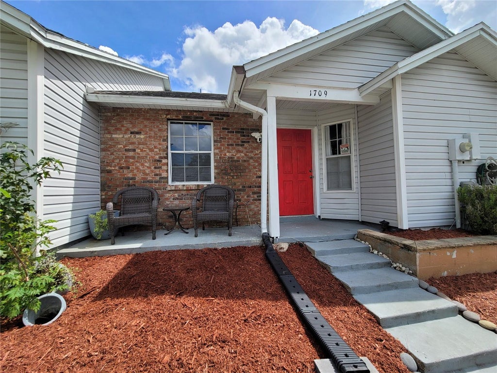 Photo of 1709 Rivers Edge Drive, Orlando, FL 32825 (MLS # O6444049)