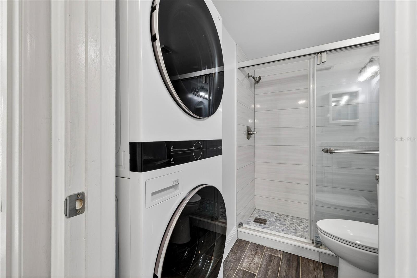 CASA DEL MAR CONDO III - Residential