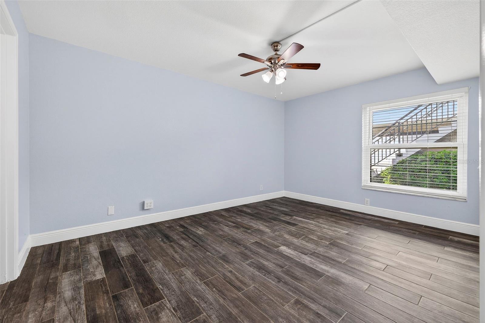 CASA DEL MAR CONDO III - Residential