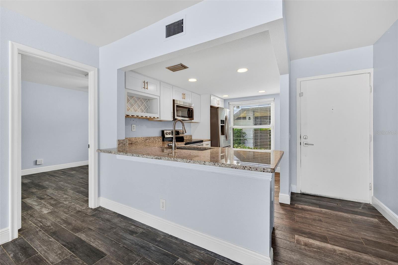 CASA DEL MAR CONDO III - Residential