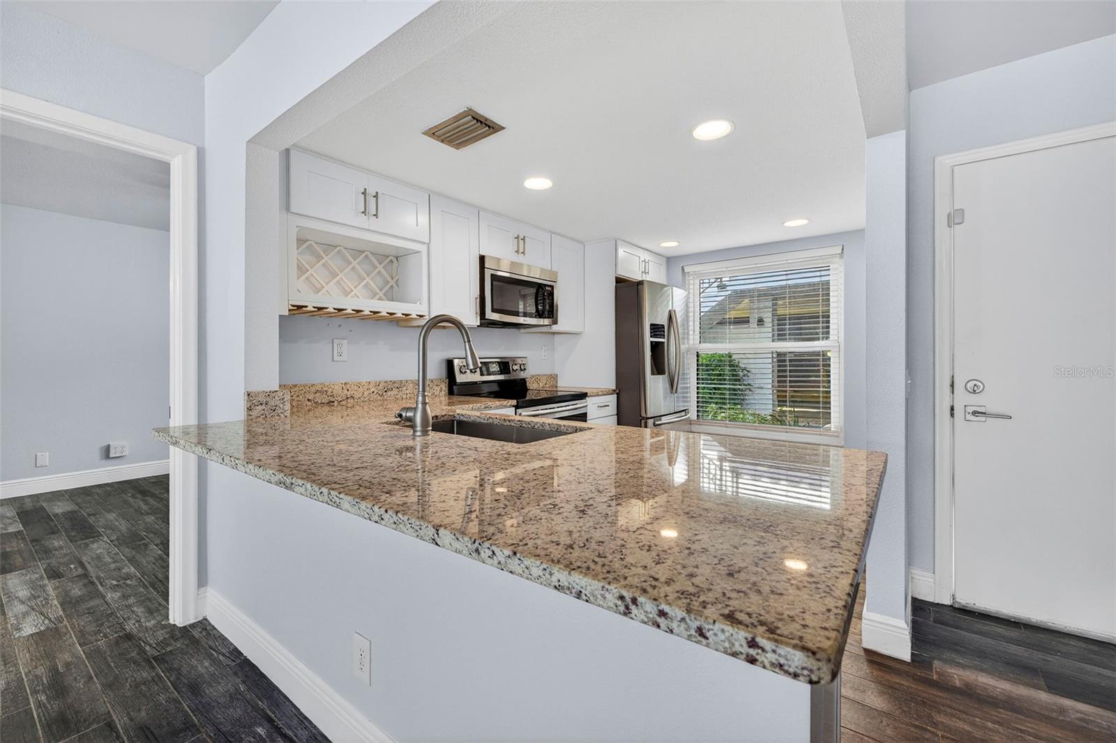 CASA DEL MAR CONDO III - Residential