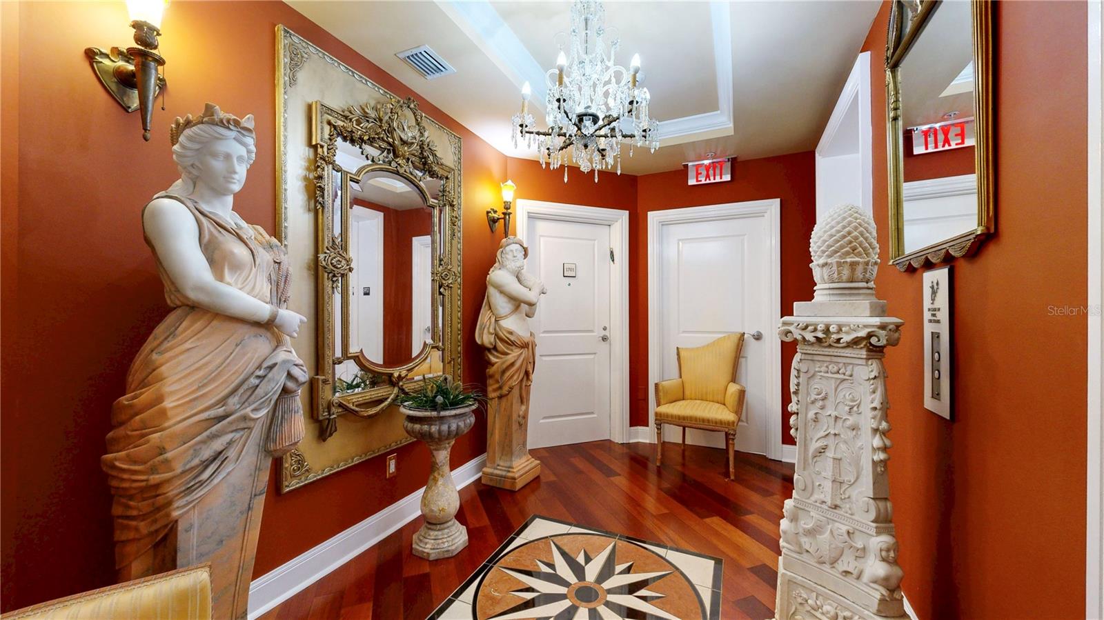 450 KNIGHTS RUN AVENUE 1701