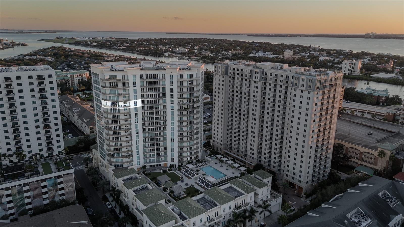 450 KNIGHTS RUN AVENUE 1701