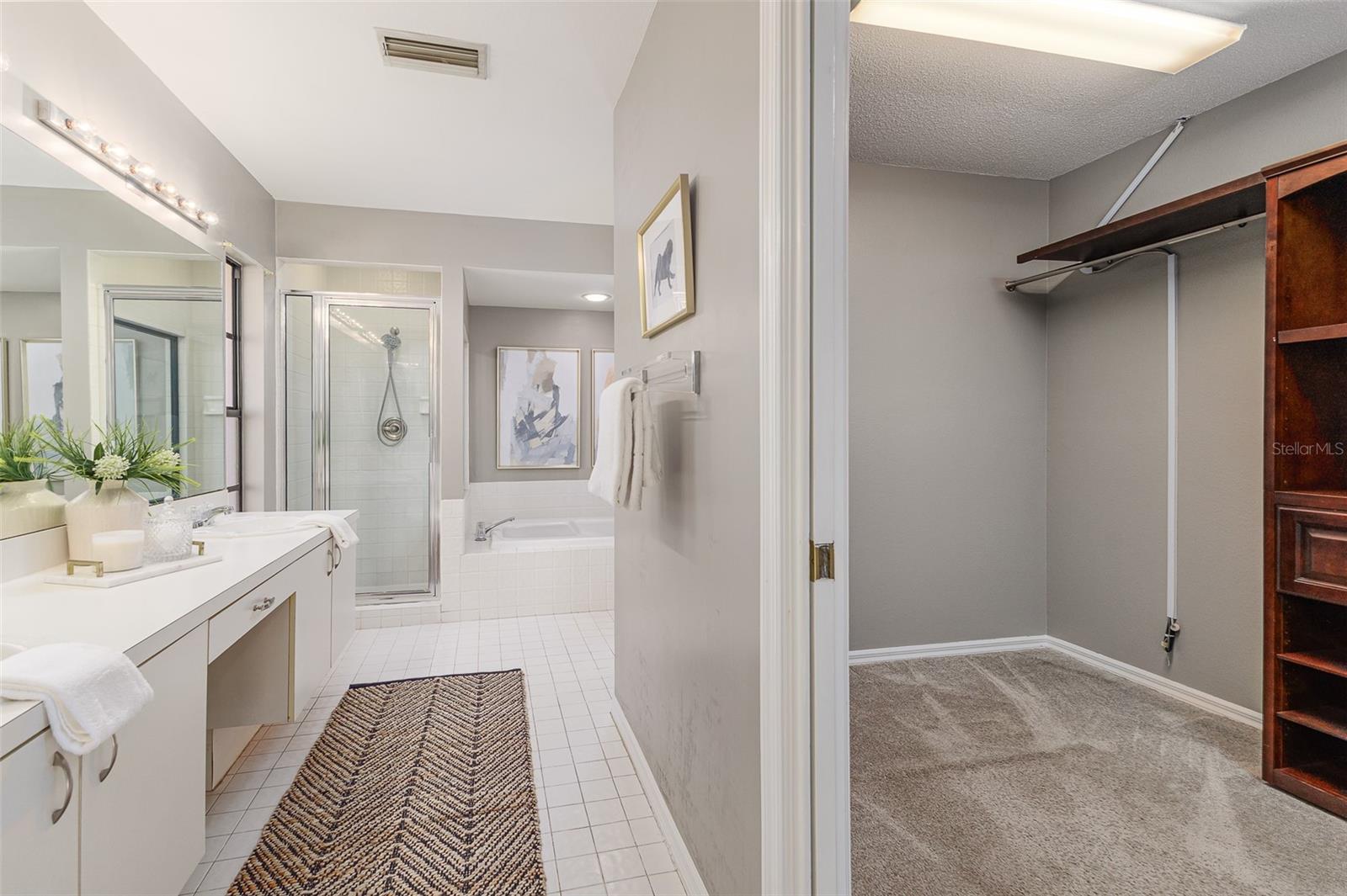 THERESA ARBOR - Residential