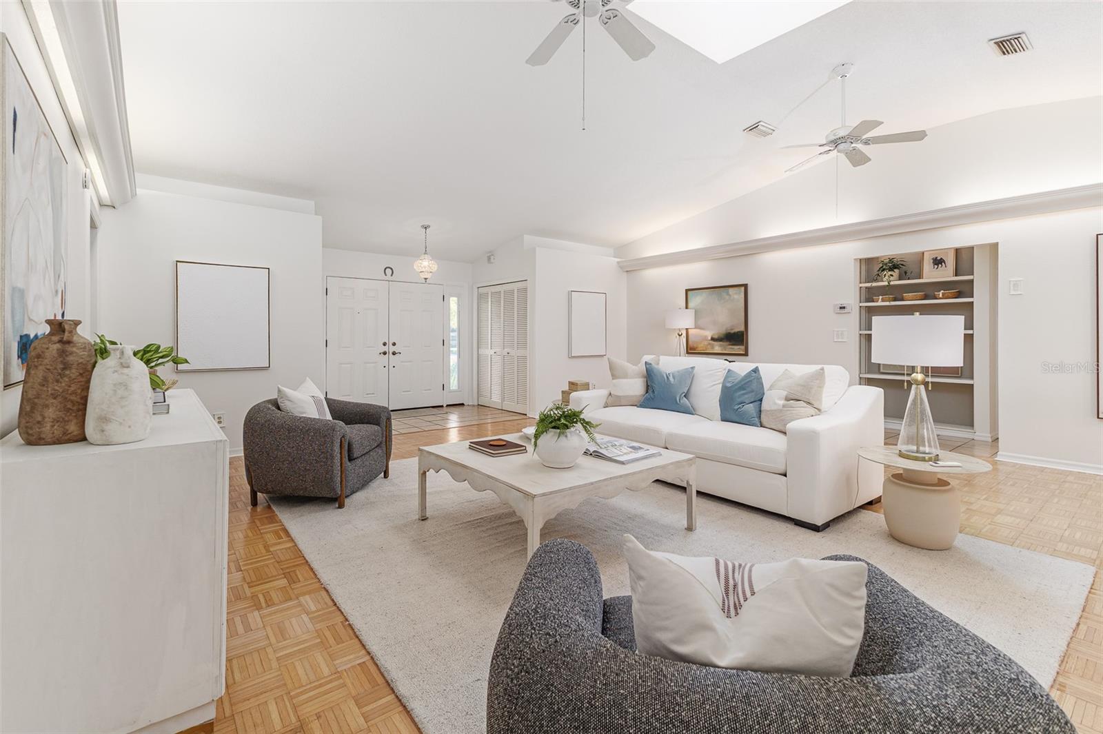 THERESA ARBOR - Residential