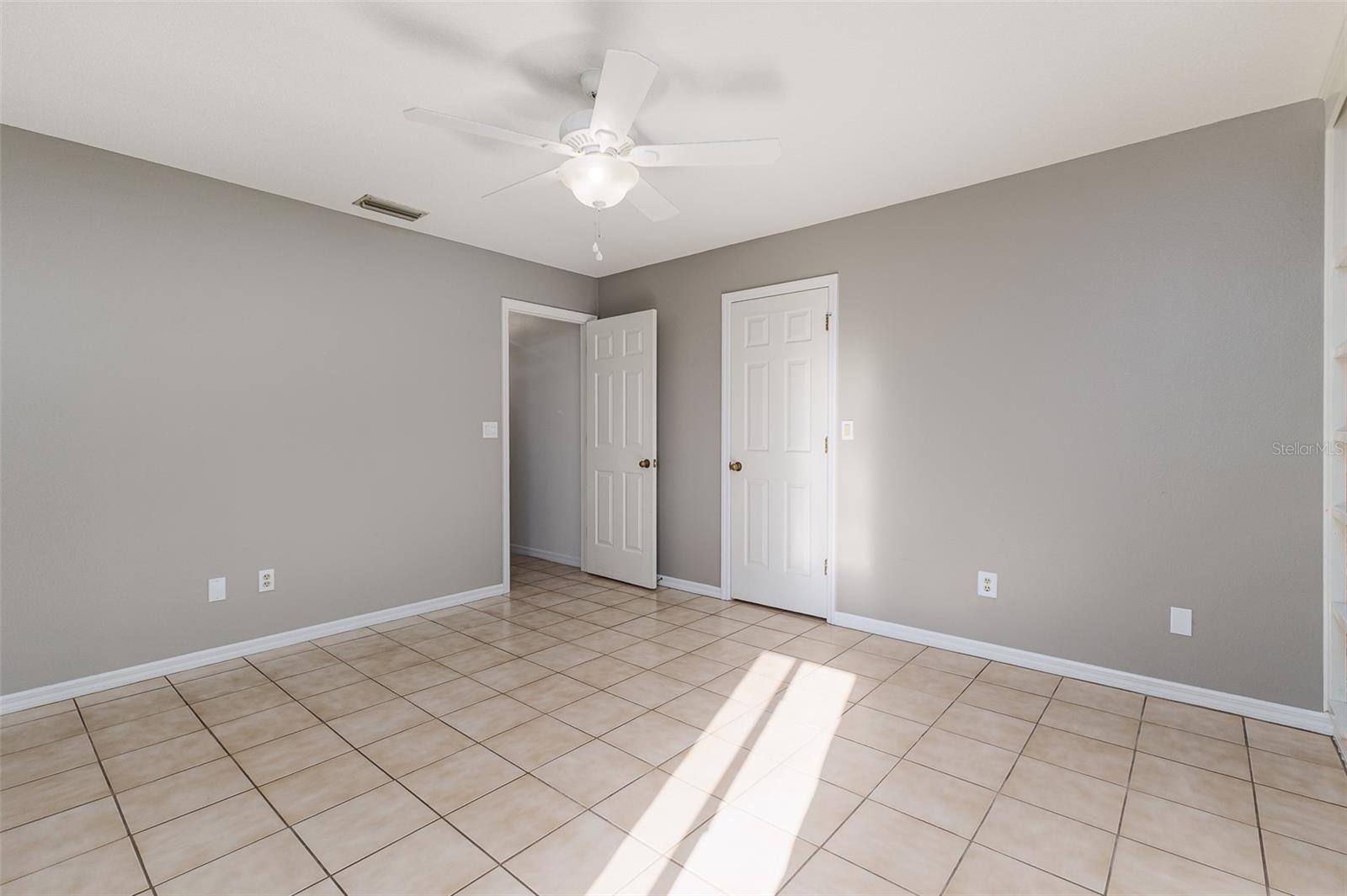 THERESA ARBOR - Residential