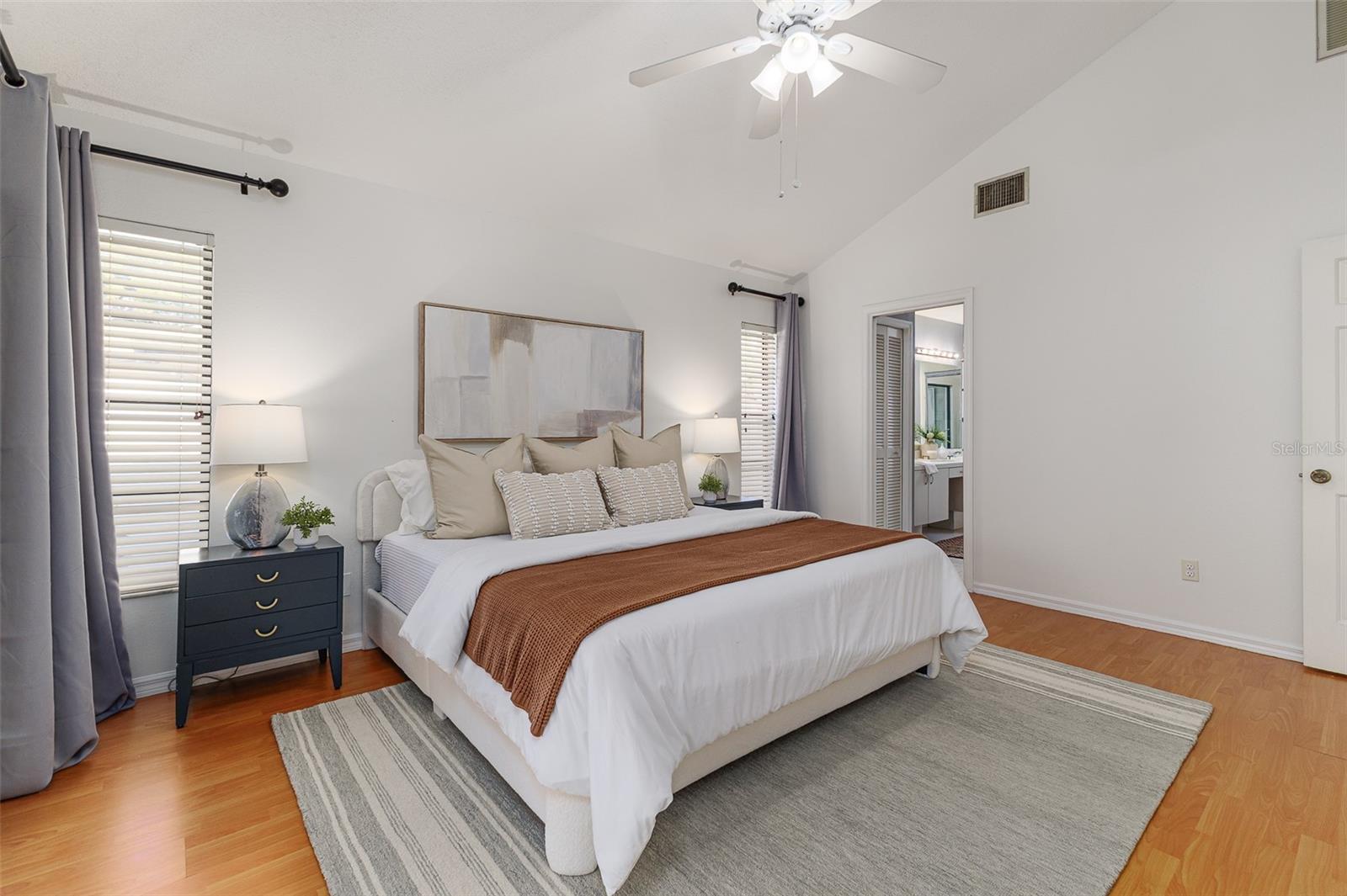 THERESA ARBOR - Residential