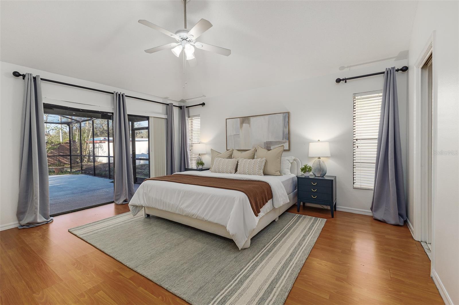 THERESA ARBOR - Residential