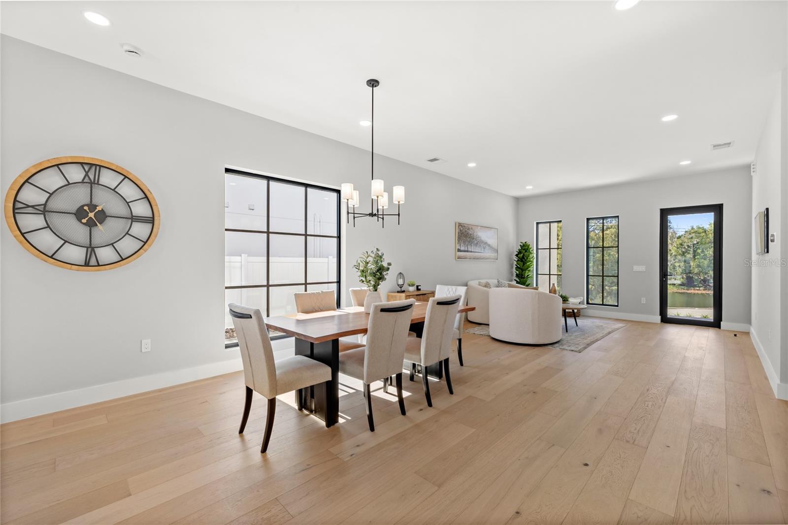 917 LAKE EMERALD DRIVE