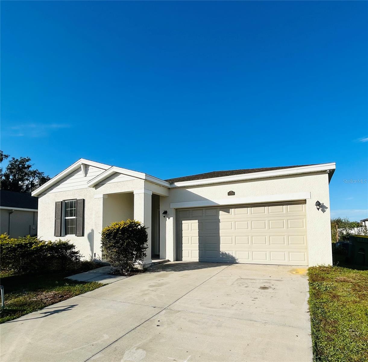 LAKE DENHAM ESTATES - Residential