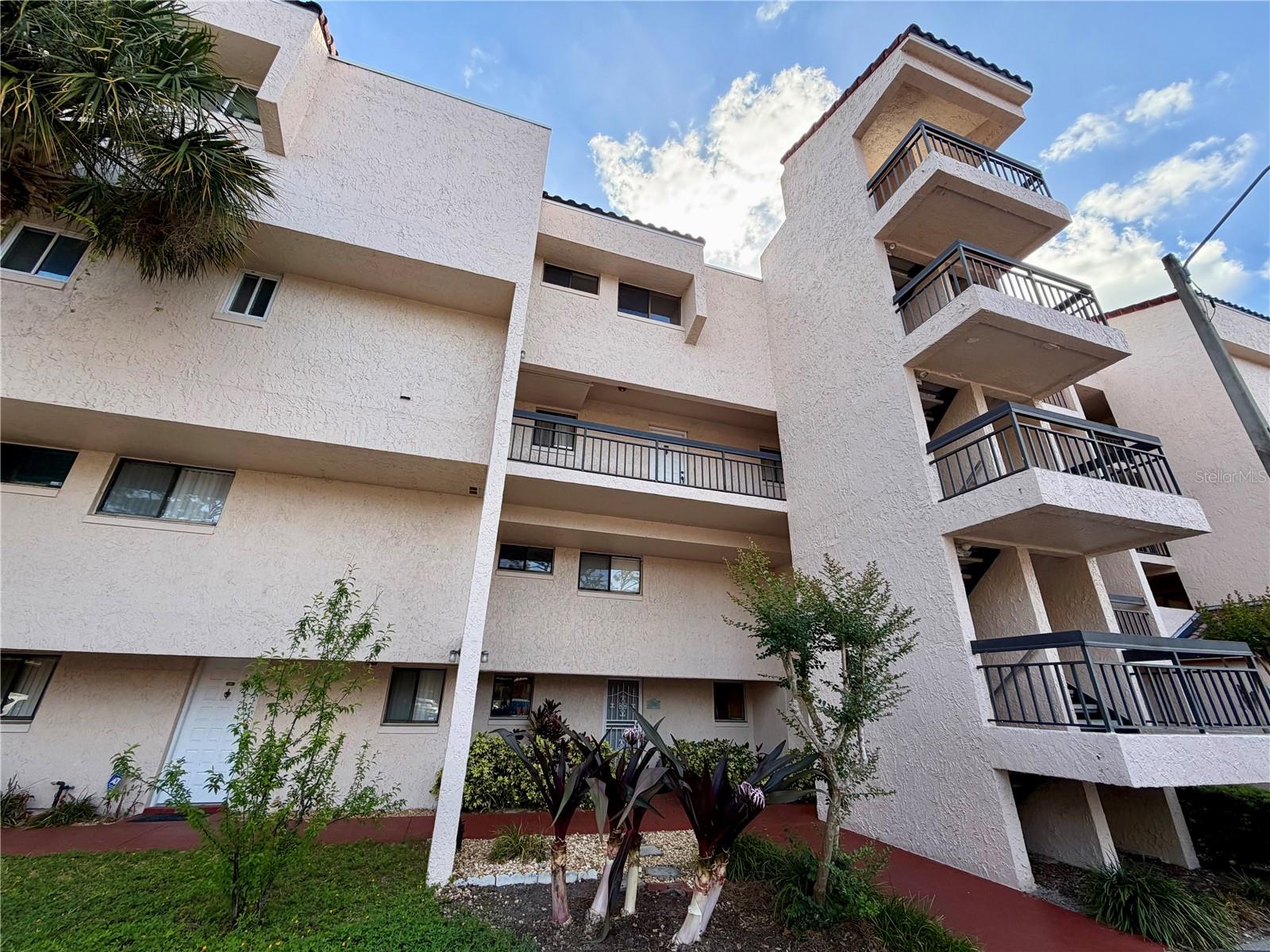 CARMEL BY THE LAKE UNIT 1 A CONDO - Residential