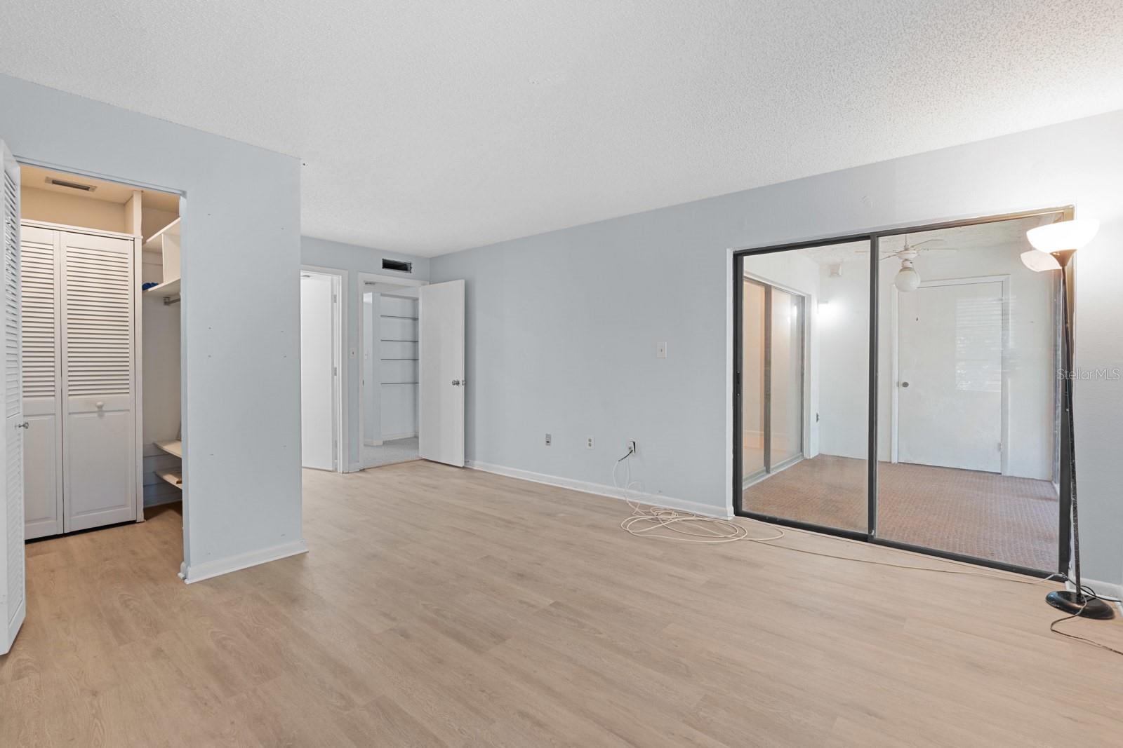 RUSTLEWOOD AT COUNTRYSIDE CONDO - Residential