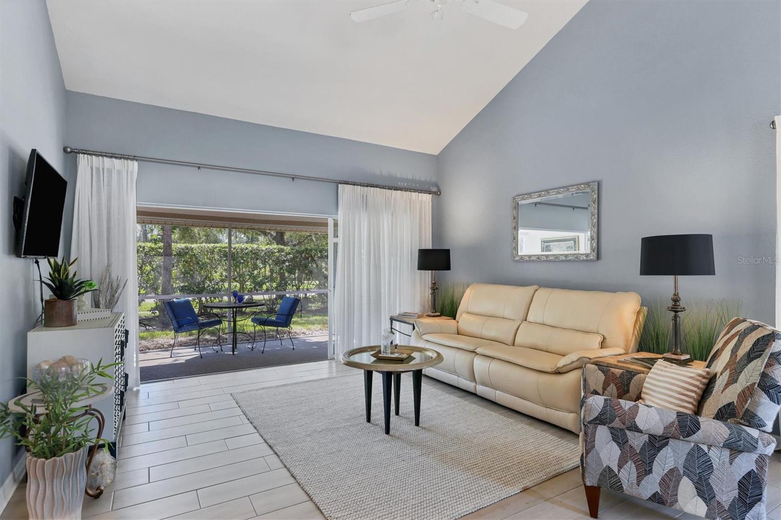 CEDAR HOLLOW AT TARA - Residential